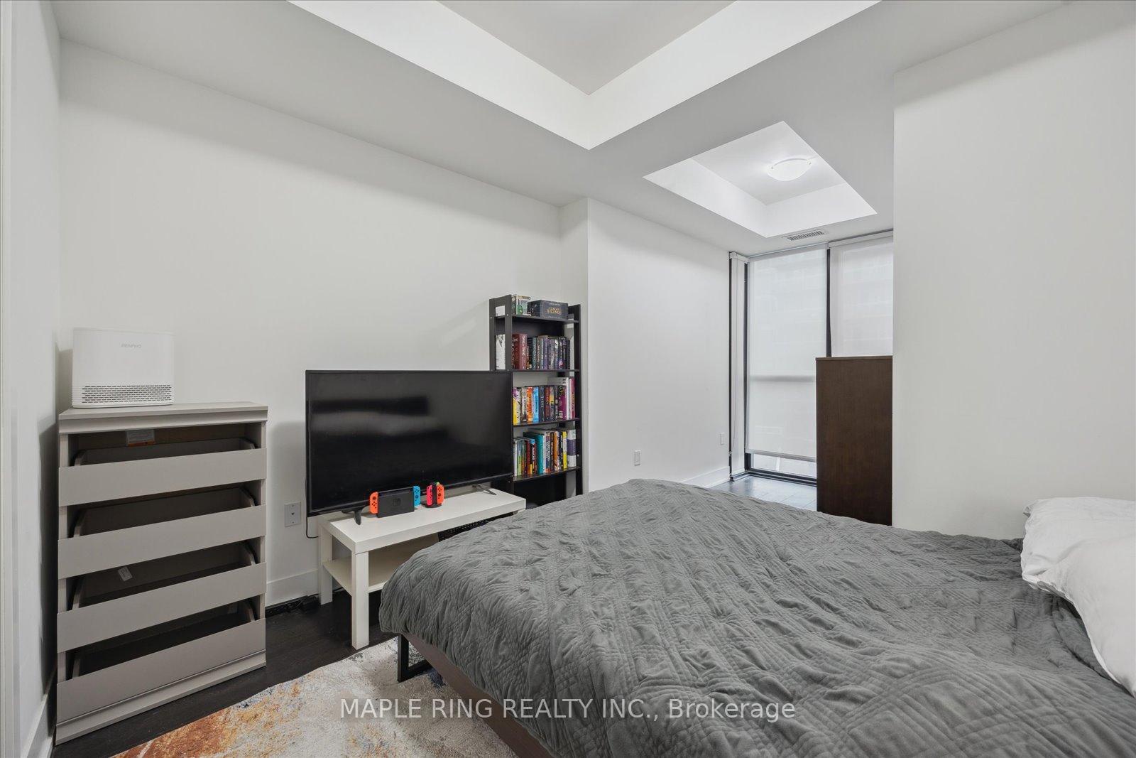 2 Bedrooms Condo at 2916 Highway 7, Vaughan For sale