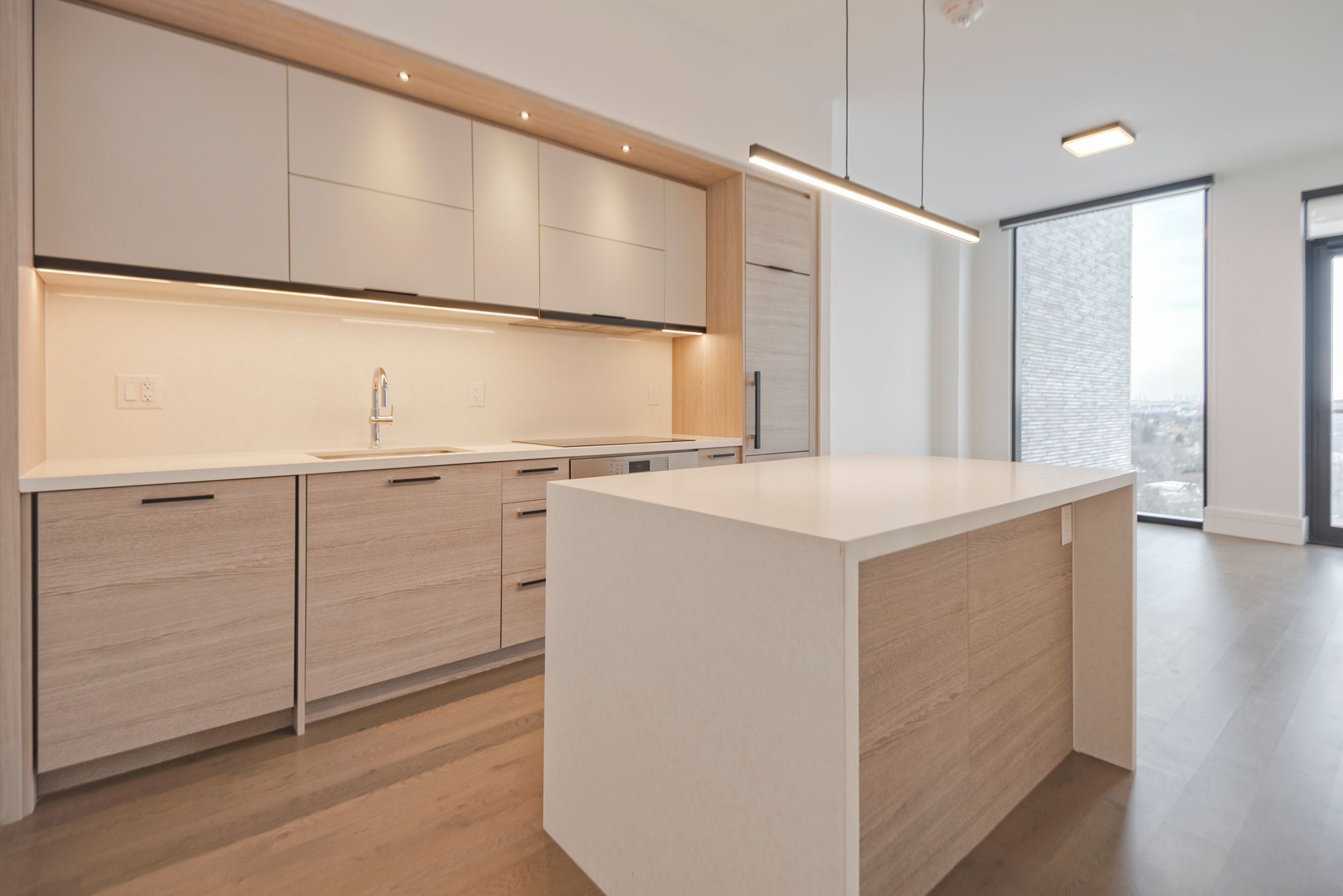 215 Lonsdale Road 1607