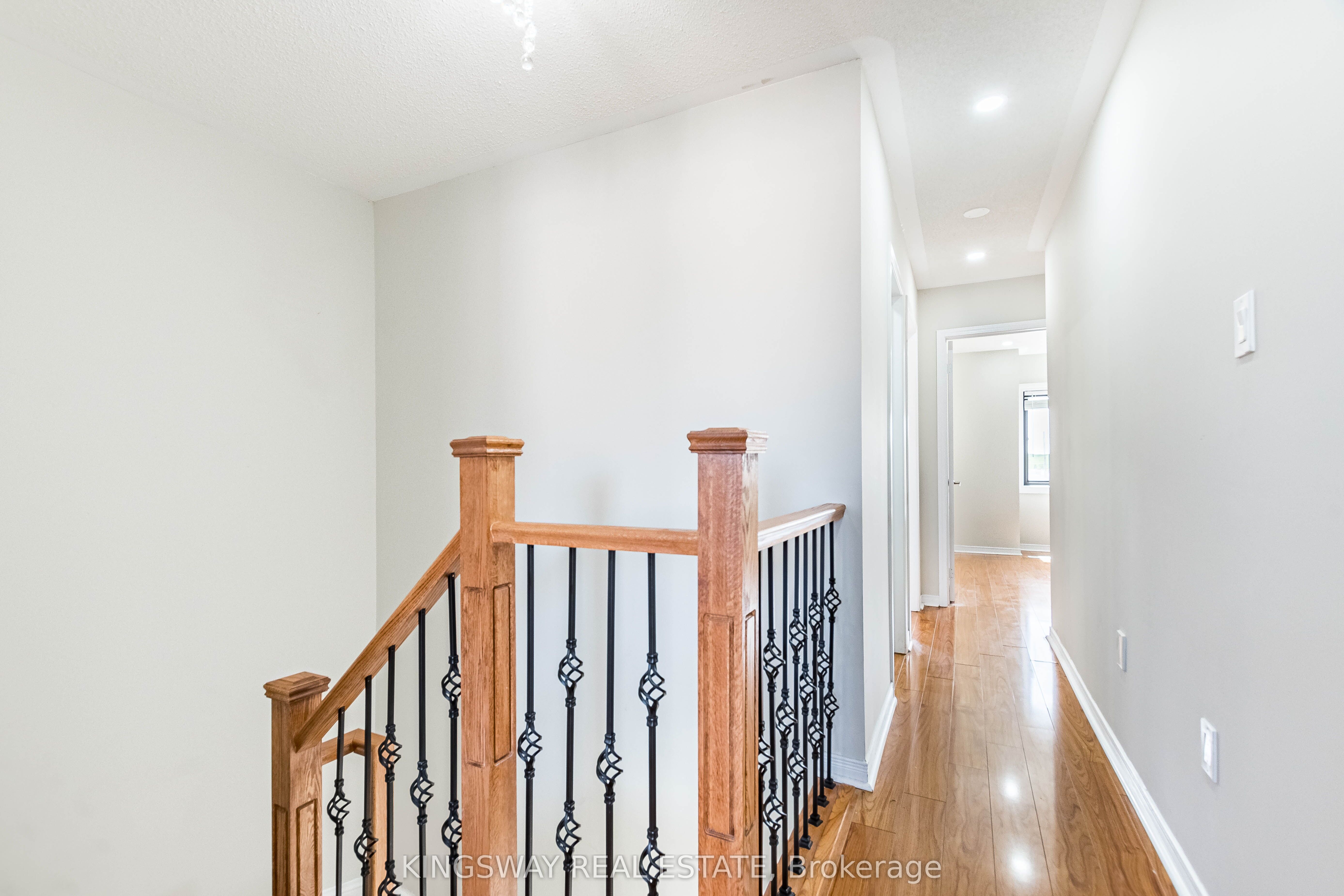 5821 Tiz Road, Mississauga Hurontario
