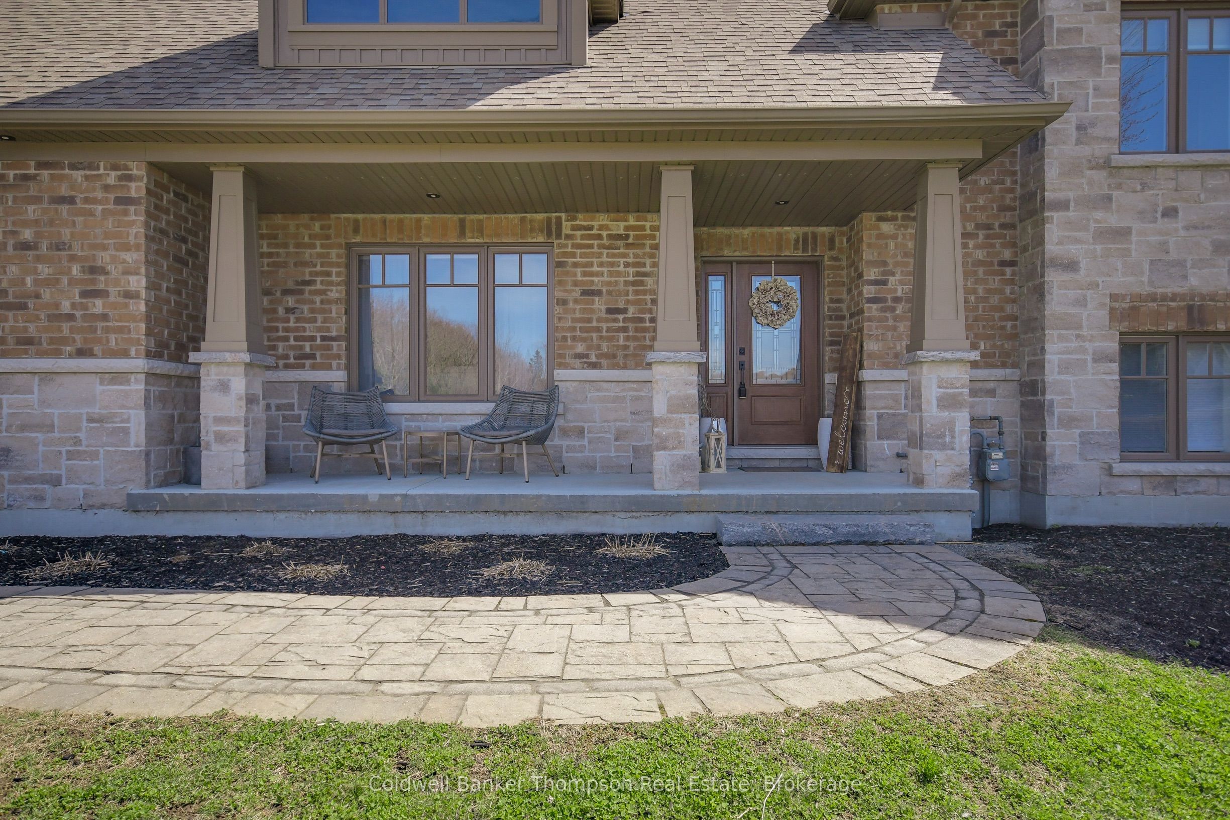 61 Homestead Lane, Huntsville, ON P1H 2N8