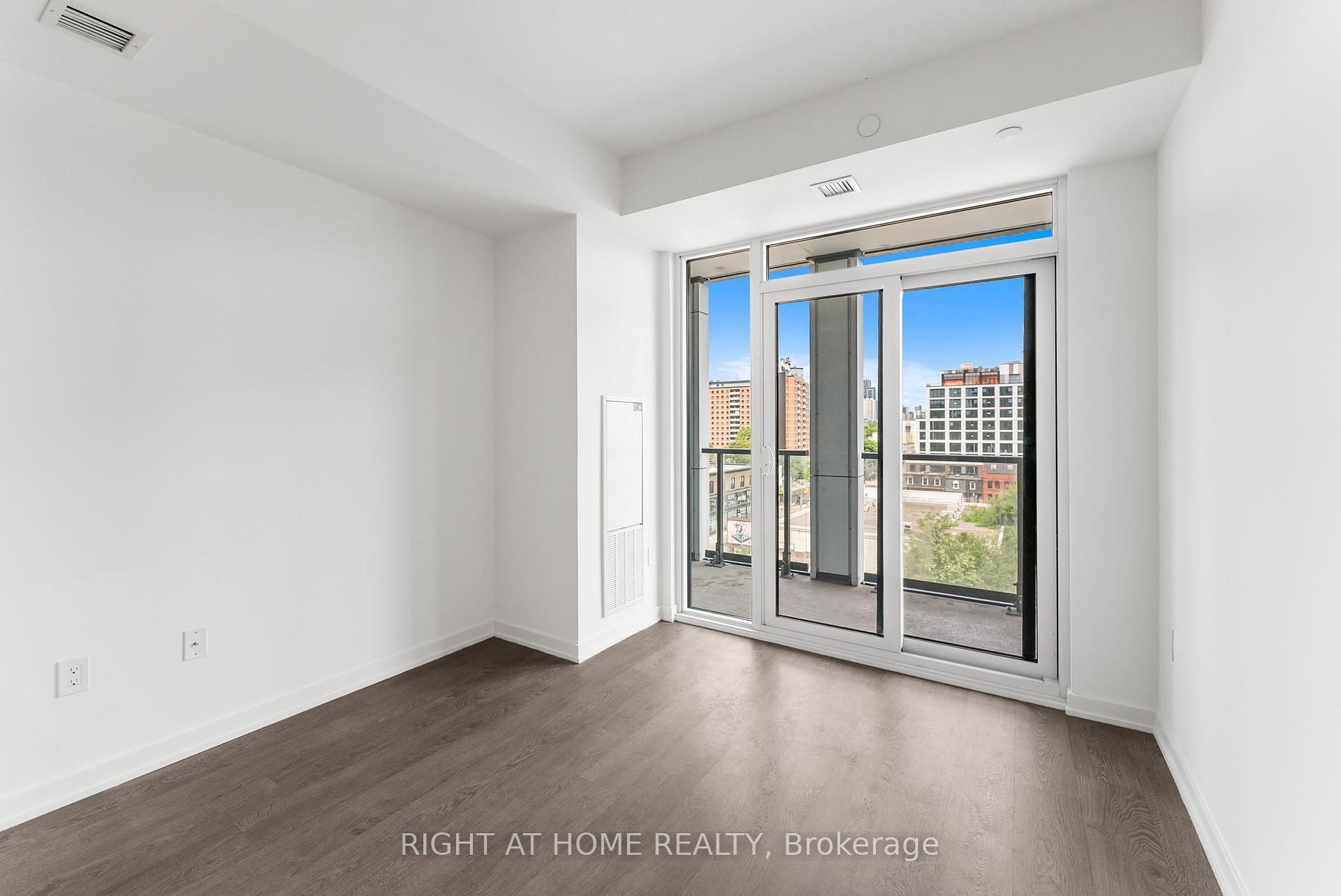 2 Bedrooms Condo at 50 Power, Toronto For sale
