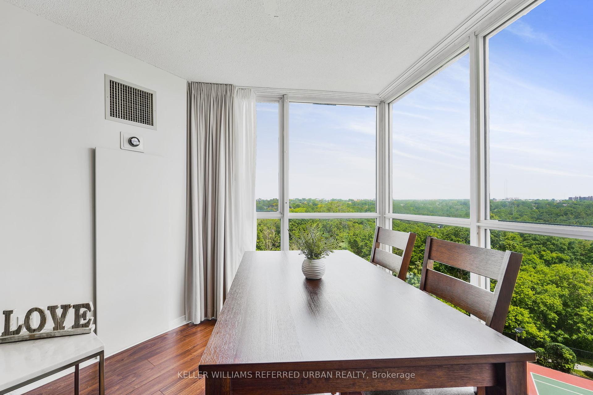1 Bedroom Condo at 5 Concorde, Toronto For sale