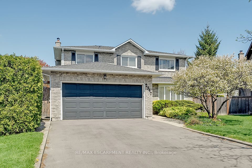 2347 Tweedsmuir
