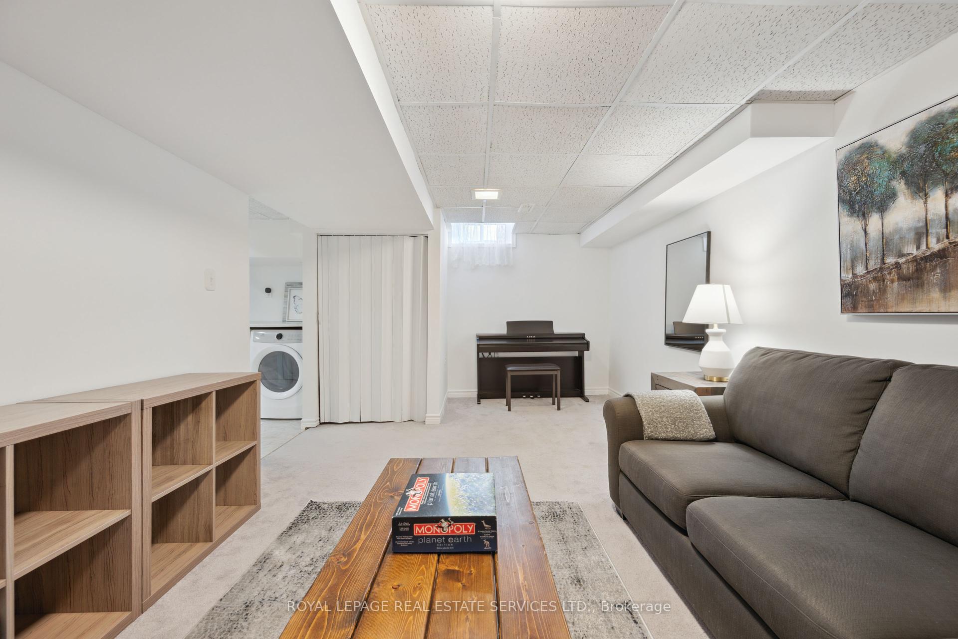 4 Bedrooms Condo at 6540 Falconer, Mississauga For sale