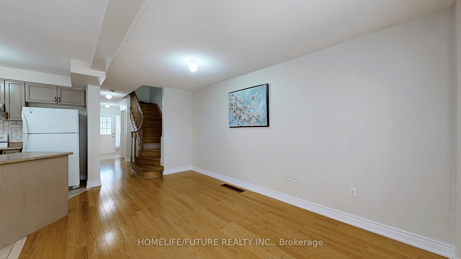 3 Bedrooms Condo at 435 Middlefield, Toronto For sale