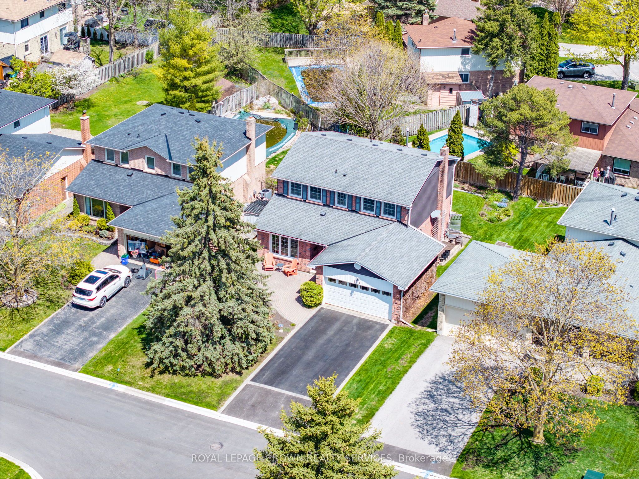 383 Ashworth Drive