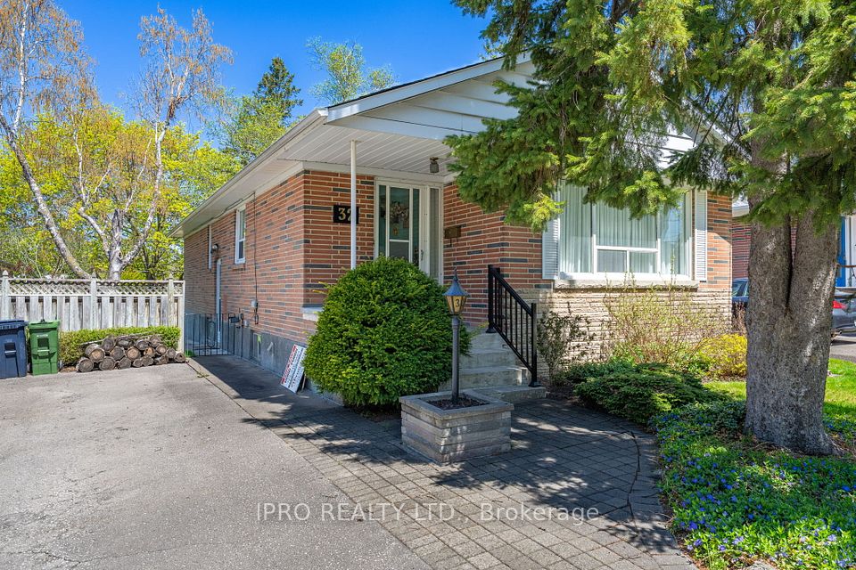 32 Cloverhill