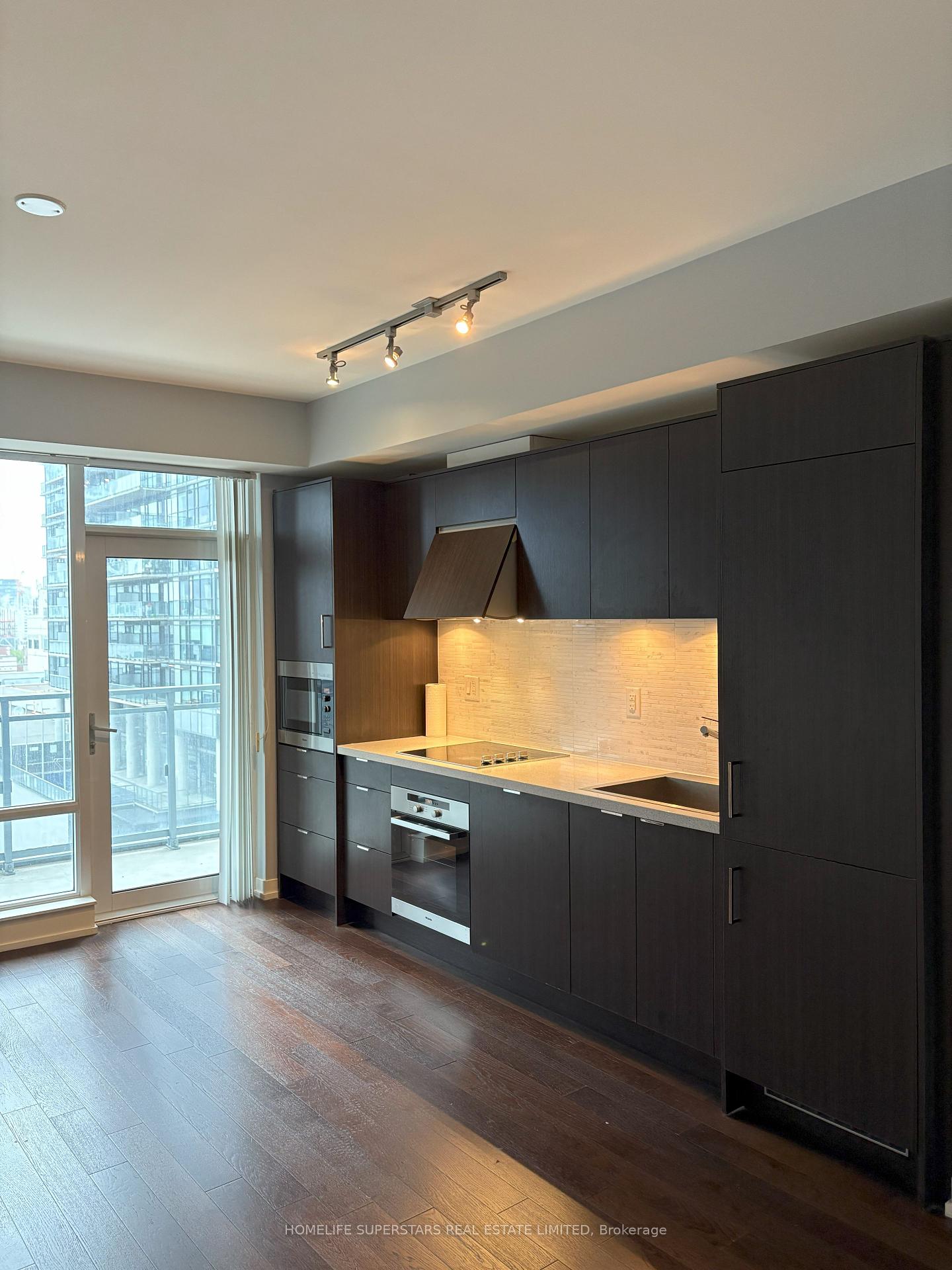 Condo at 21 Widmer, Toronto For sale