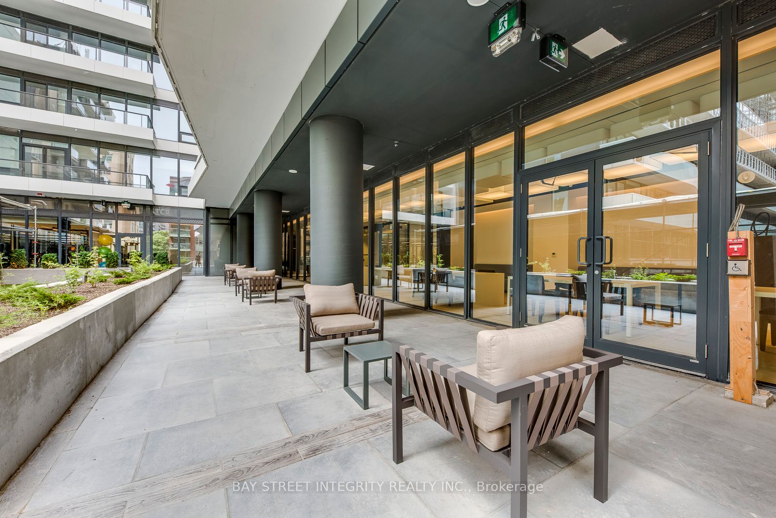 85 Wood Street, #505