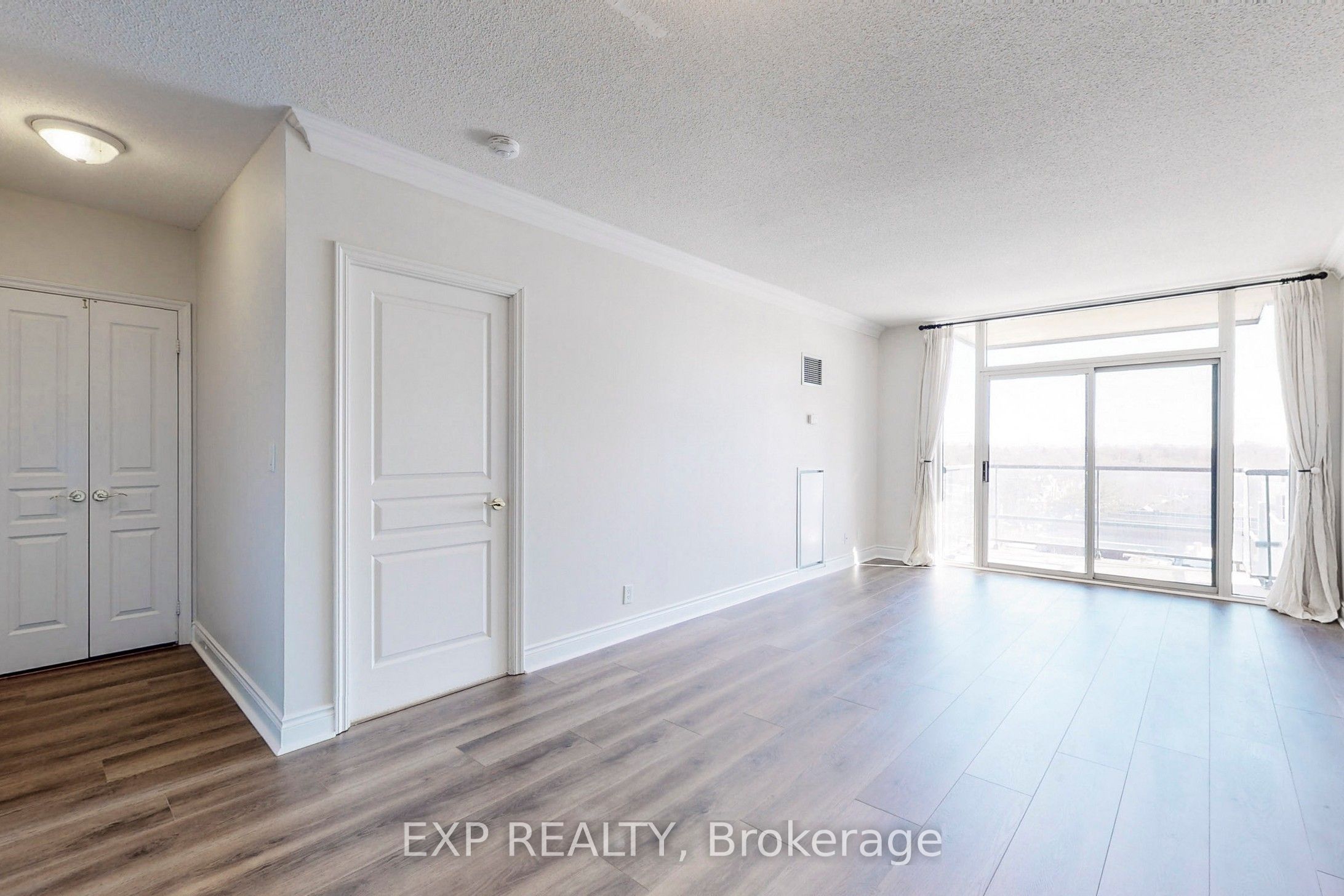 10 Delisle Avenue, #618