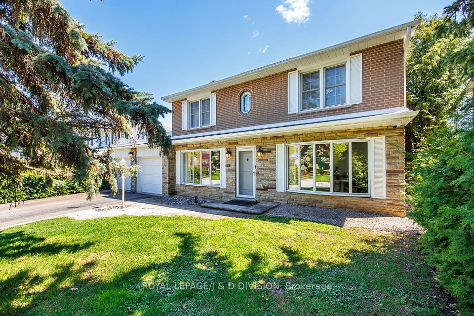 33 Almond Avenue, Markham, ON L3T 1K9