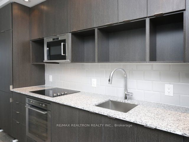 89 McGill Street, #2704