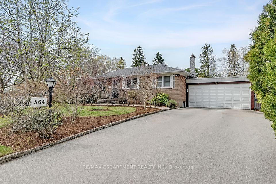 564 Maplehill