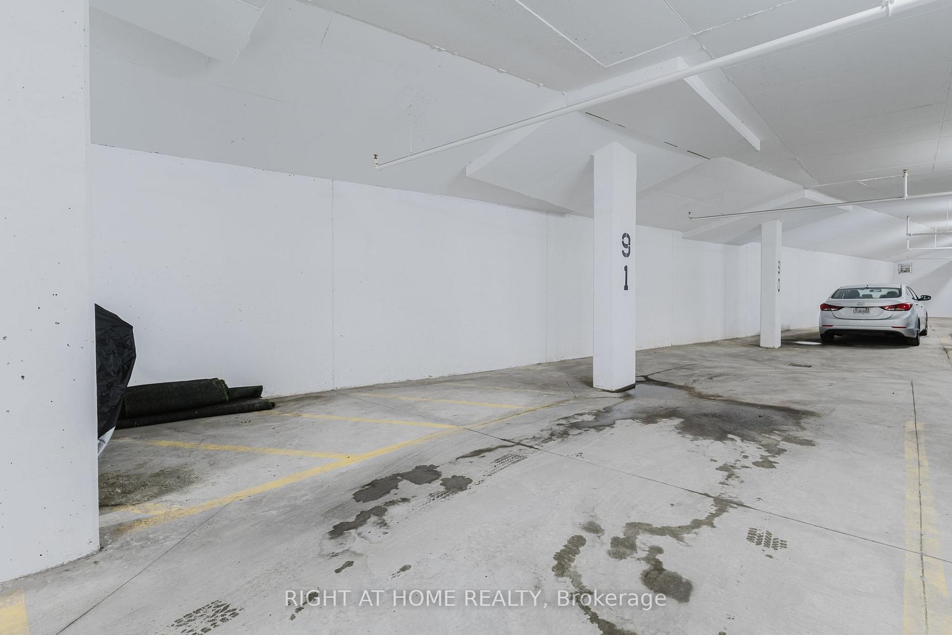 1 Bedroom Condo at 450 Dundas,  Hamilton For sale
