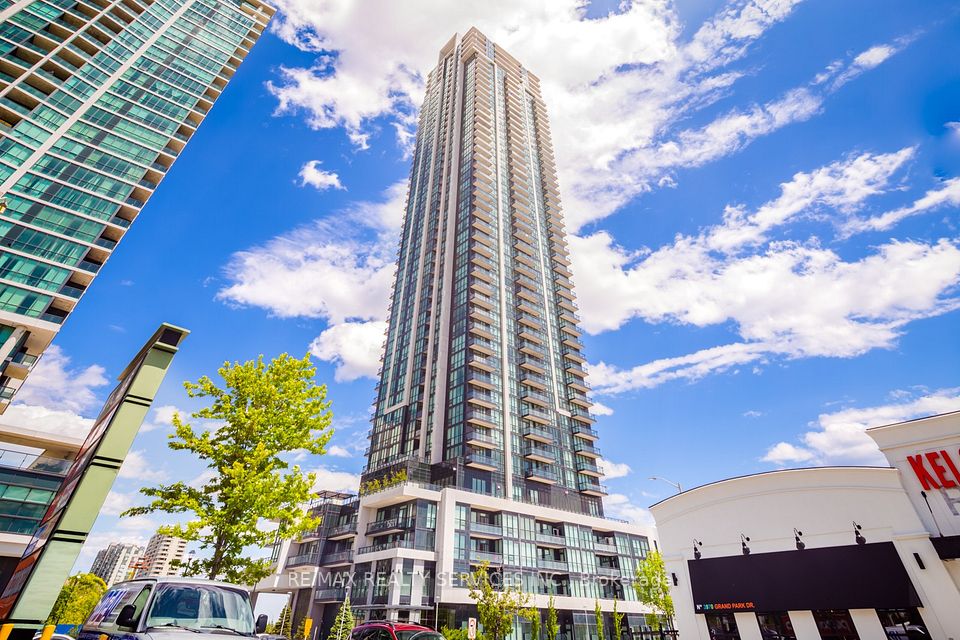 3975 Grand Park