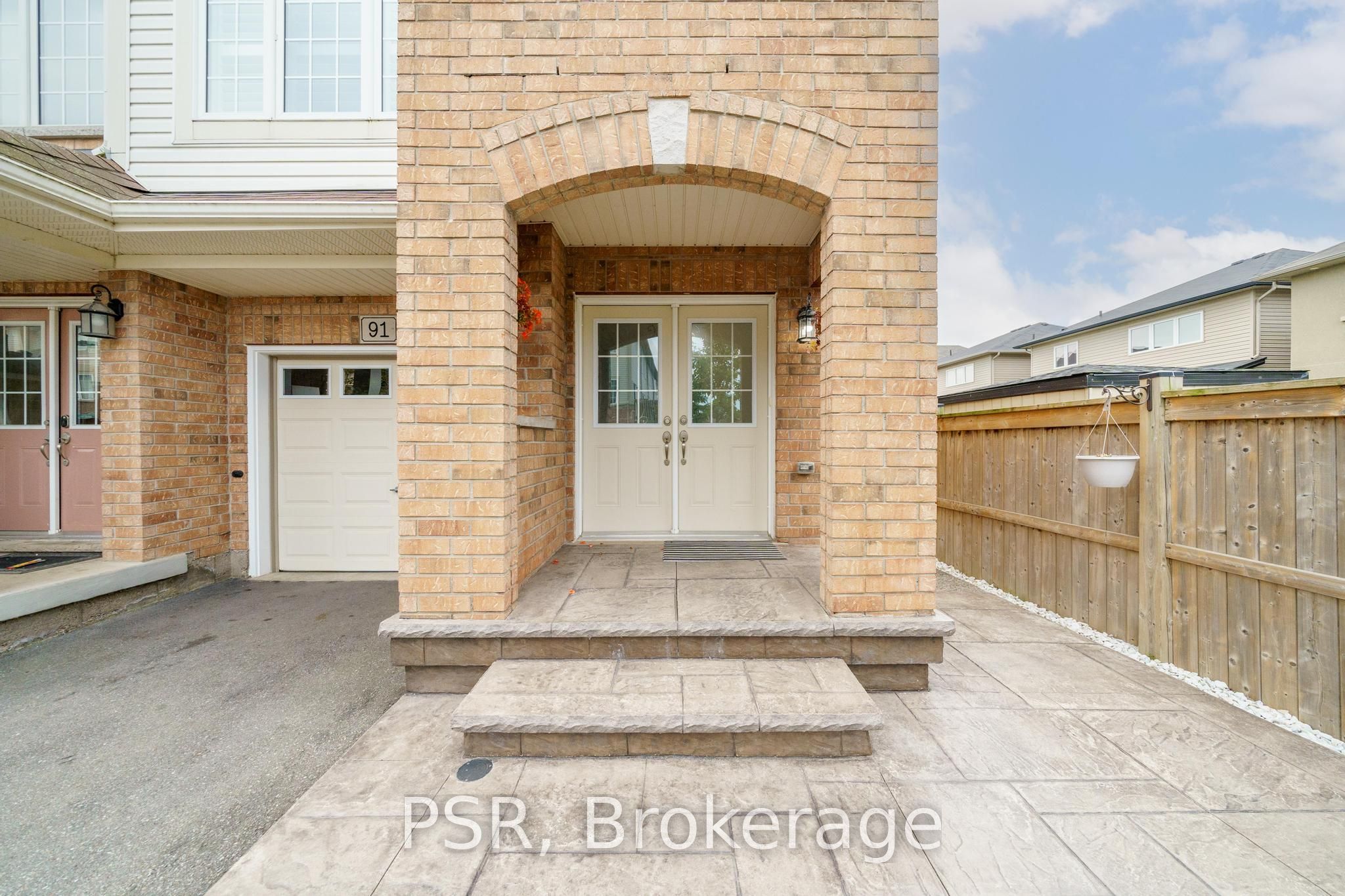 91 Mayland Trail