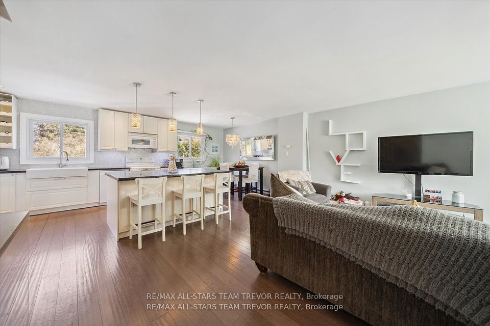 39 Campion Court, Georgina, ON L4P 3N1