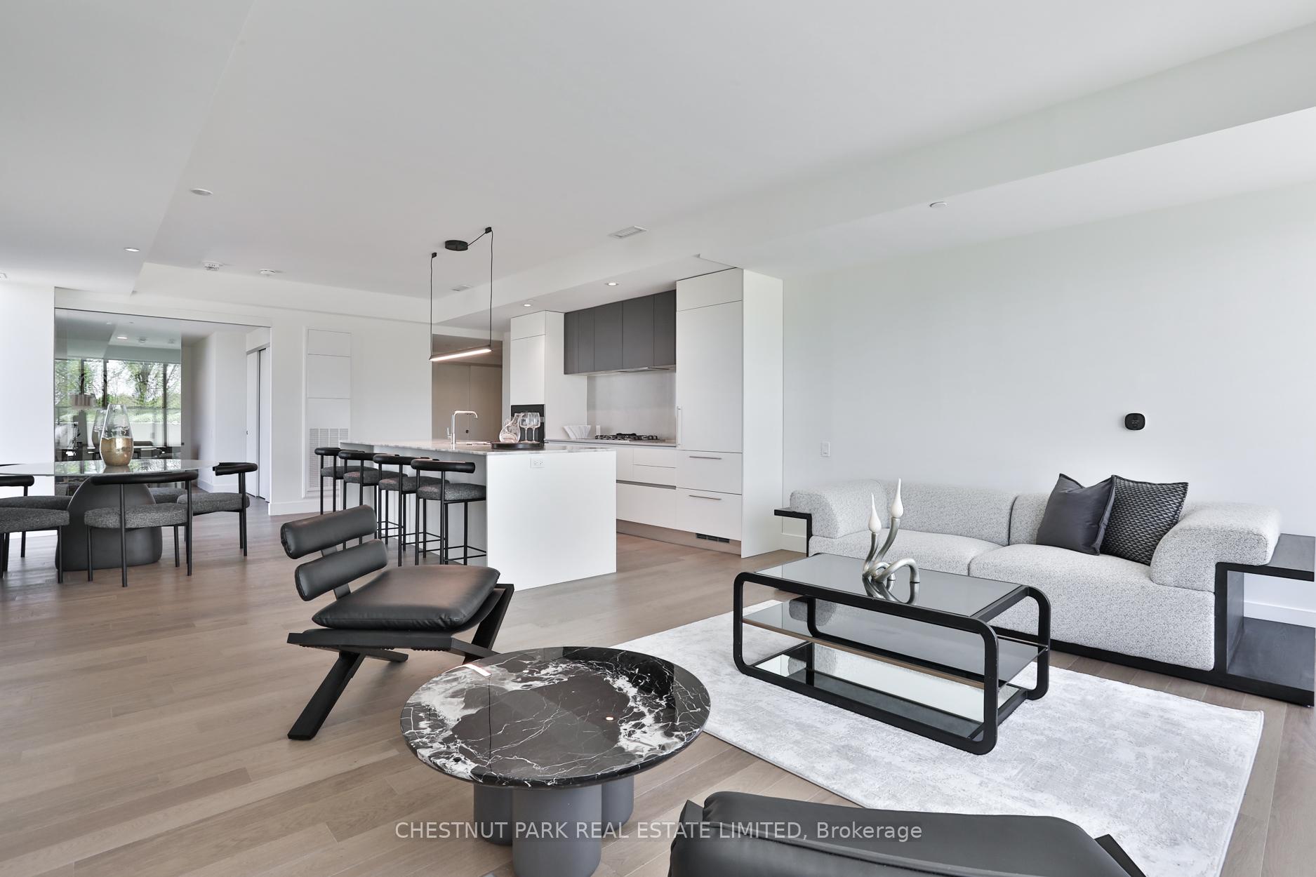 3 Bedrooms Condo at 1414 Bayview, Toronto For sale