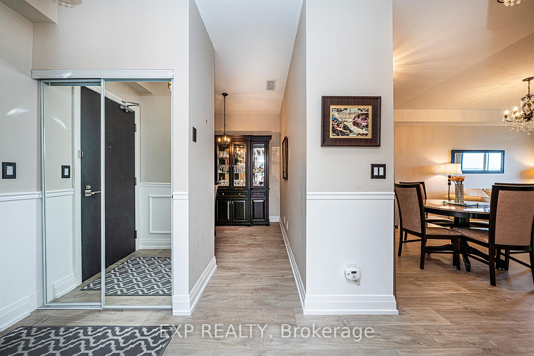2 Bedrooms Condo at 3600 Highway 7, Vaughan For sale