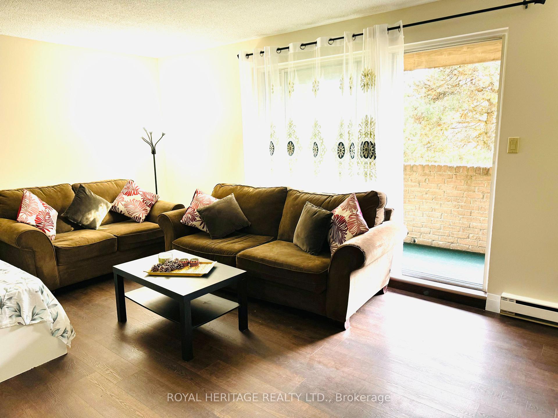 3 Bedrooms Condo at 50 Golf Club,  Toronto For sale