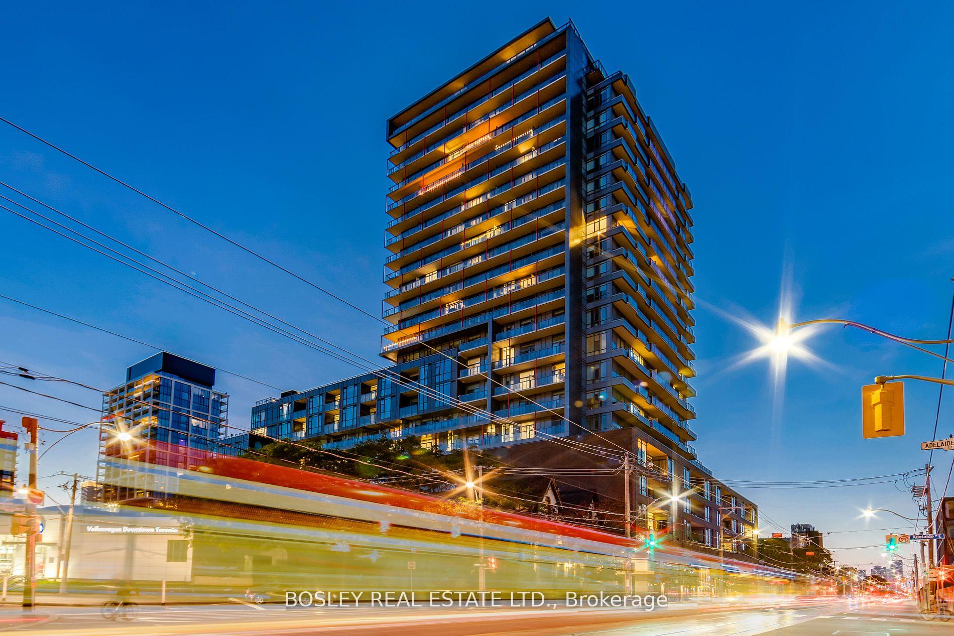 3 Bedrooms Condo at 120 Parliament, Toronto For sale