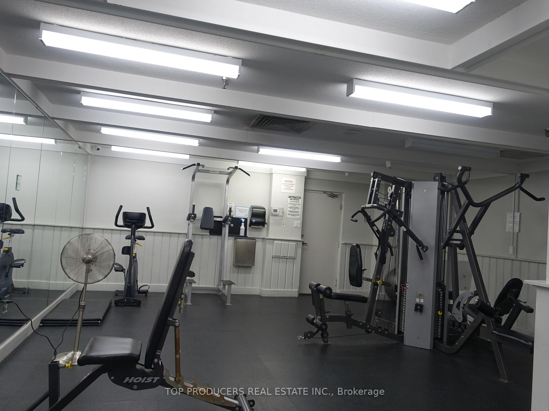 2 Bedrooms Condo at 1333 Bloor,  Mississauga For sale