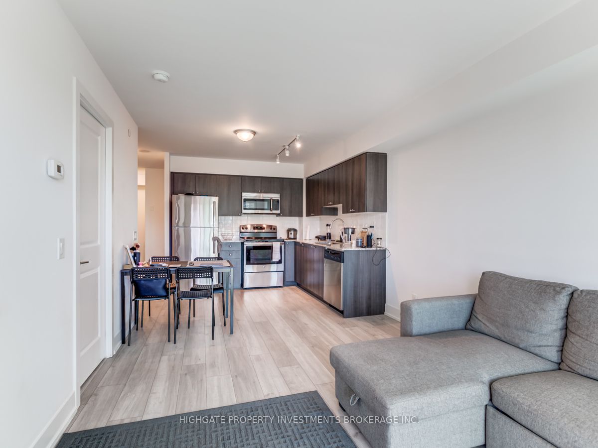 1215 Bayly Street, #1306
