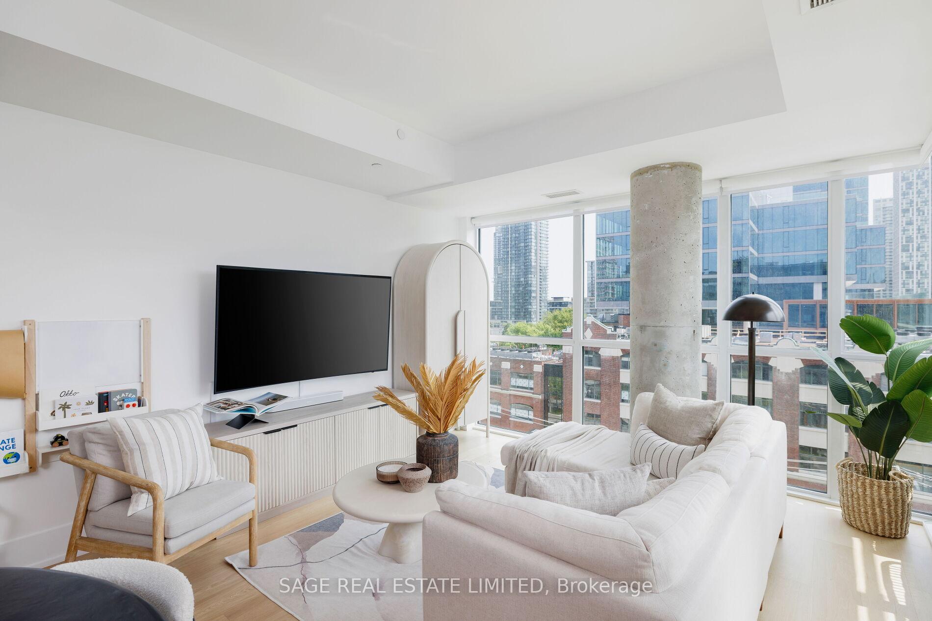 3 Bedrooms Condo at 508 Wellington, Toronto For sale