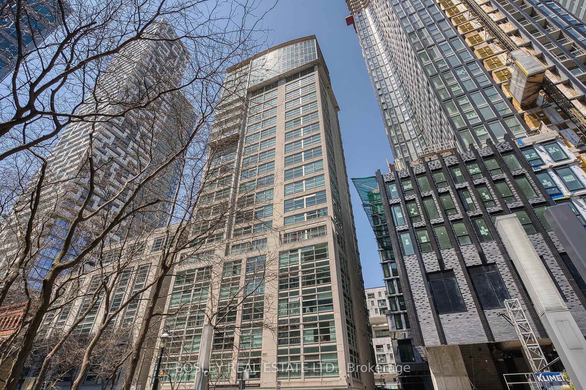 2 Bedrooms Condo at 50 Lombard, Toronto For sale