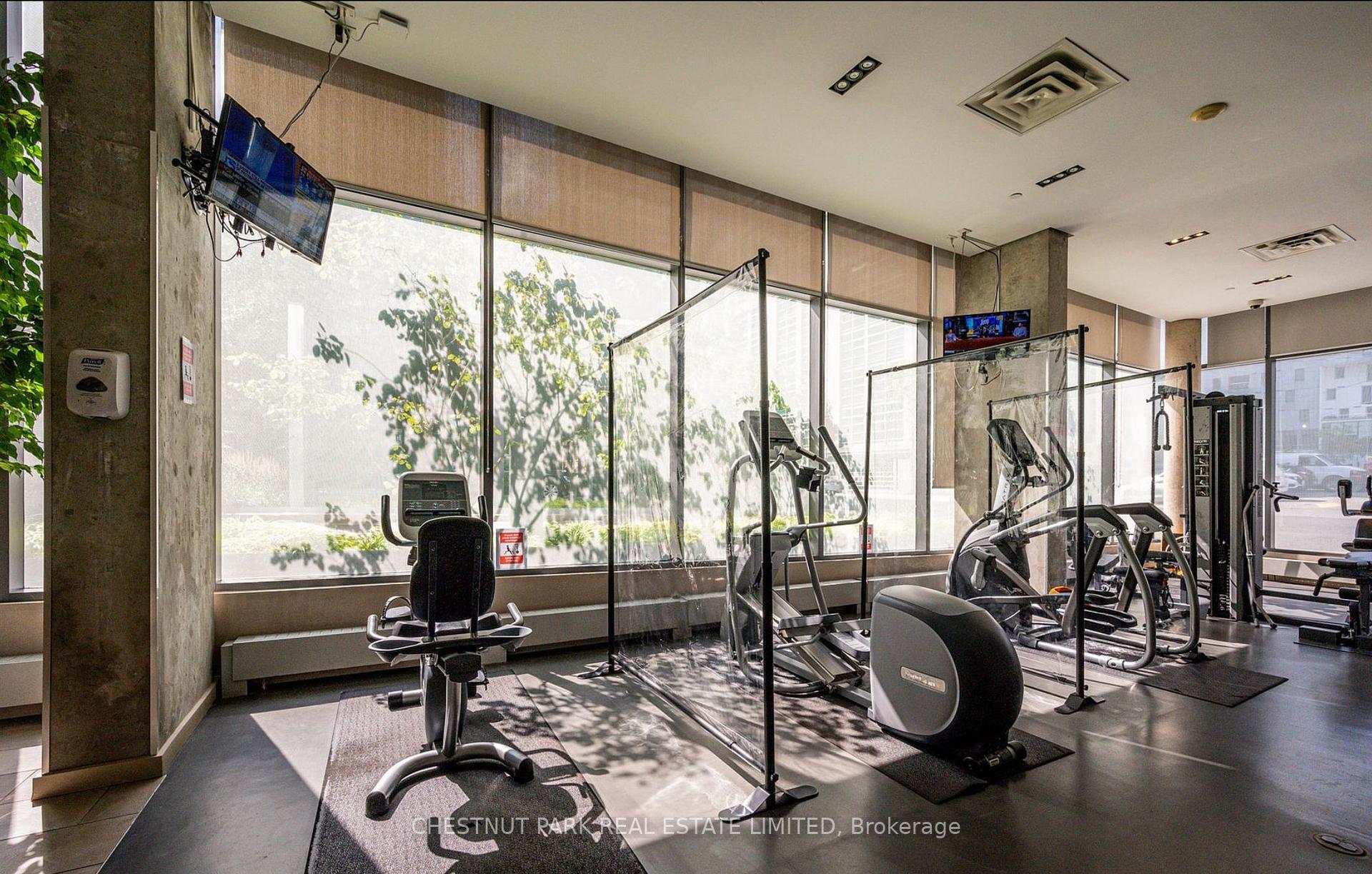 2 Bedrooms Condo at 33 Lombard, Toronto For sale