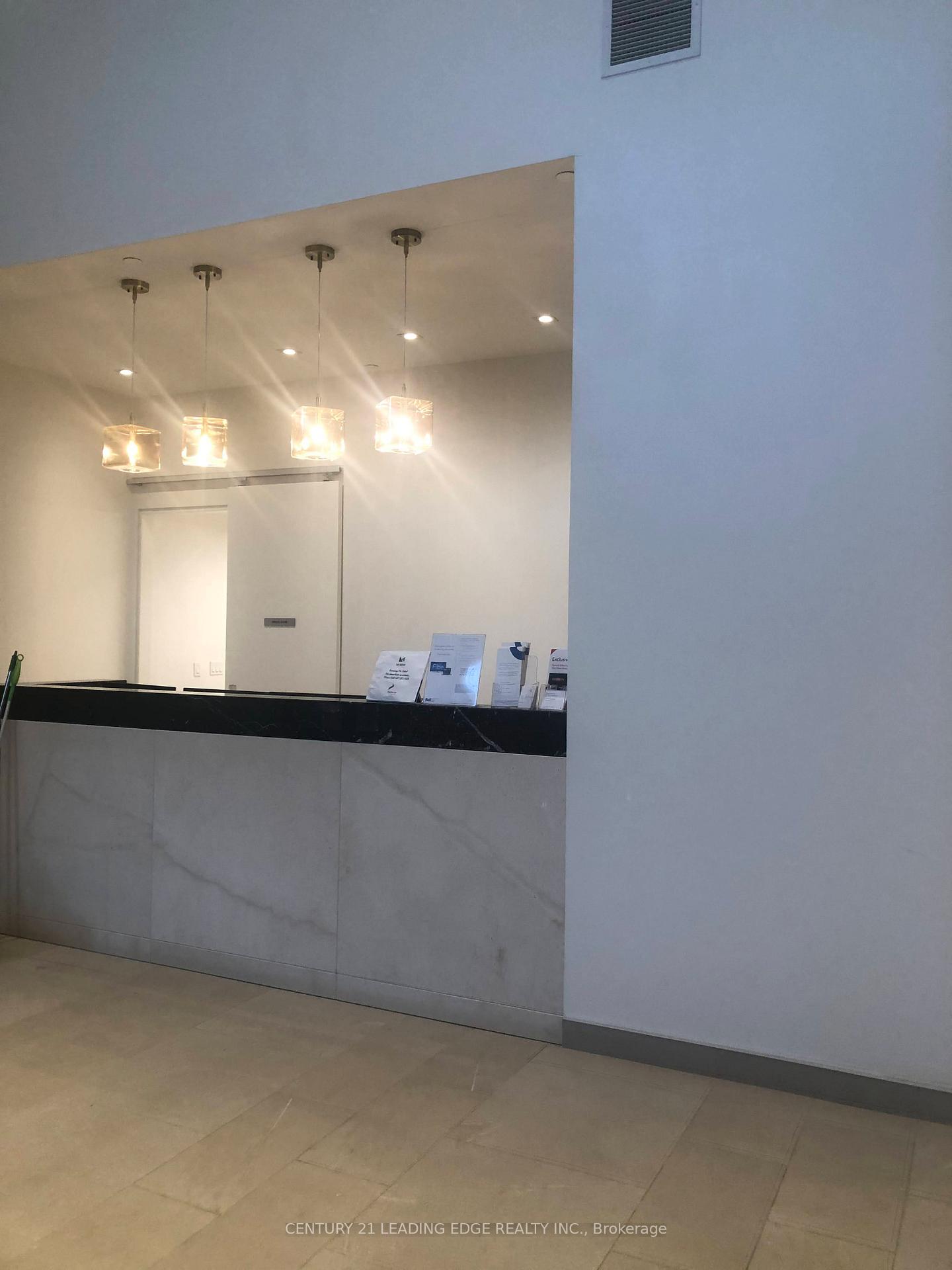 2 Bedrooms Condo at 10 Deerlick,  Toronto For sale