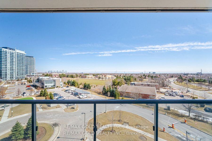 2 Bedrooms Condo at 4633 Glen Erin, Mississauga For sale