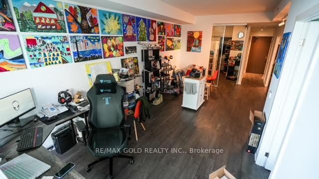 3 Bedrooms Condo at 1928 Lakeshore, Toronto For sale