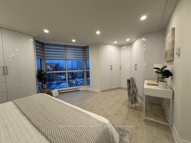 2 Bedrooms Condo at 85 Skymark,  Toronto For sale