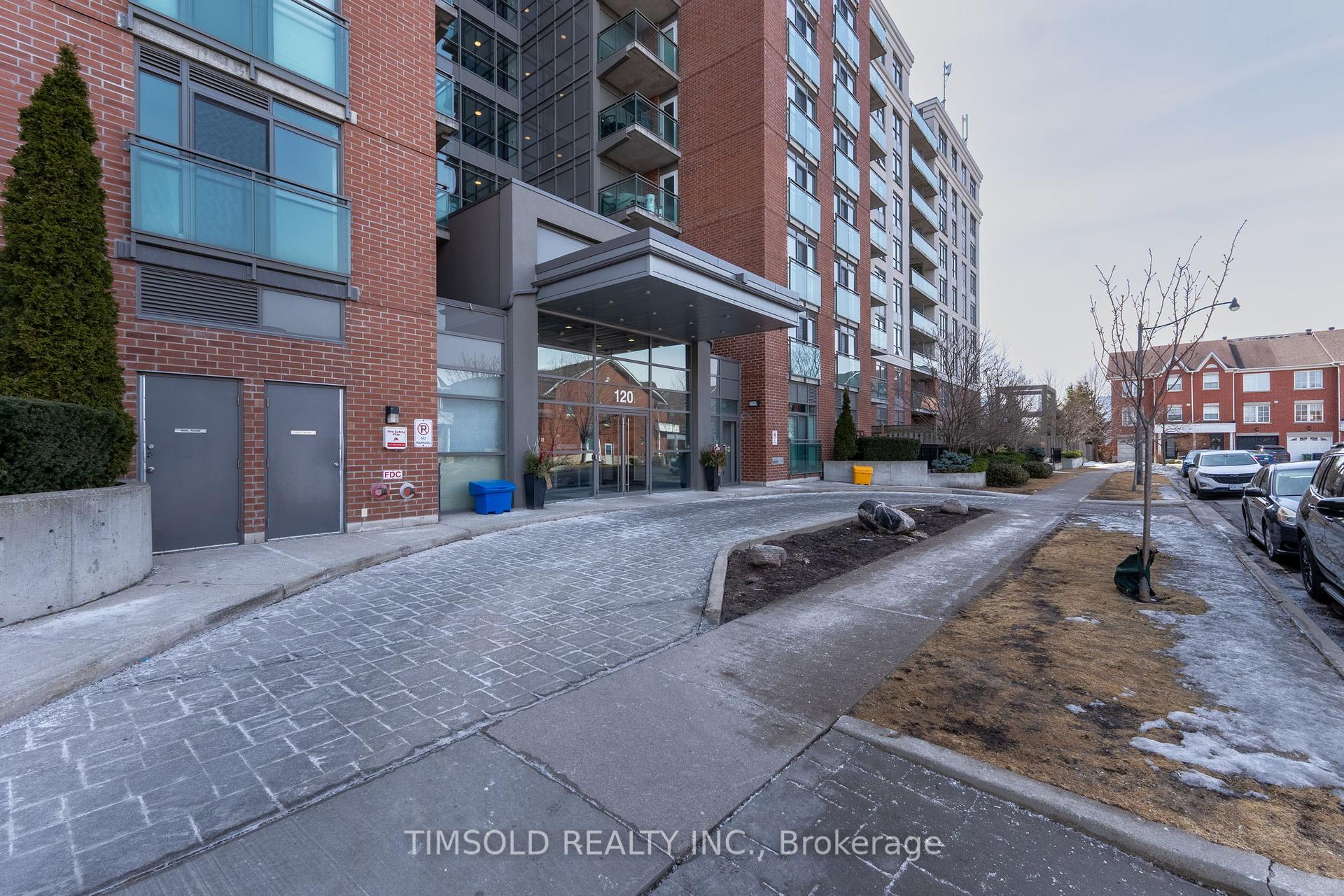 2 Bedrooms Condo at 120 Dallimore, Toronto For sale