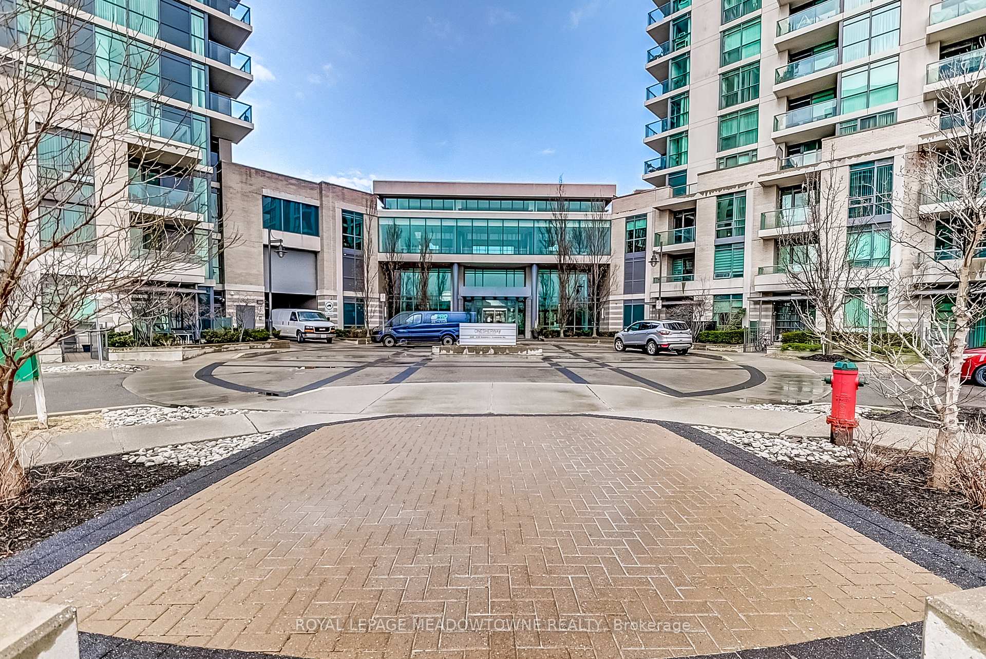 2 Bedrooms Condo at 225 Sherway Gardens, Toronto For sale