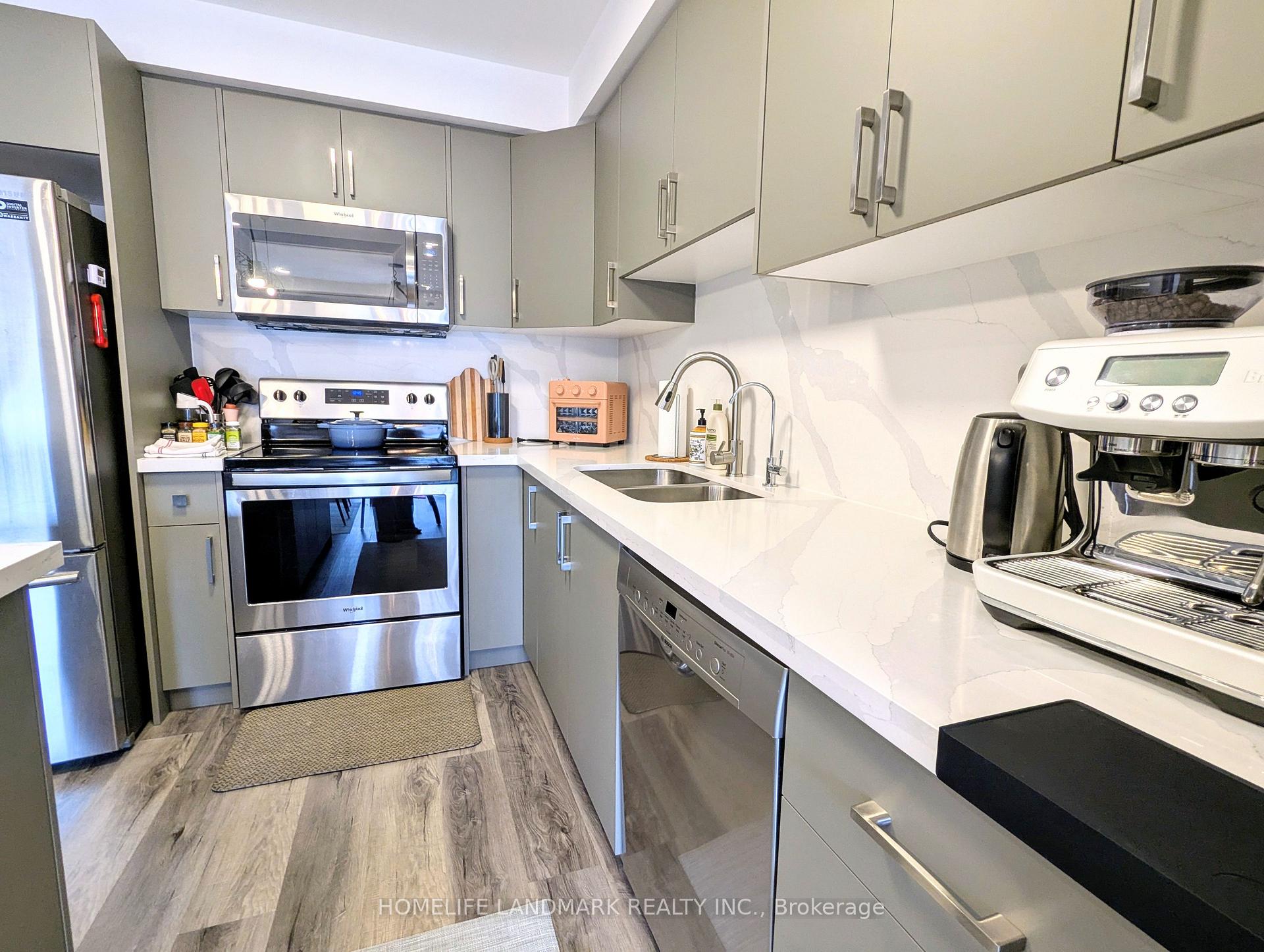 3 Bedrooms Condo at 86 Tania,  Vaughan For sale