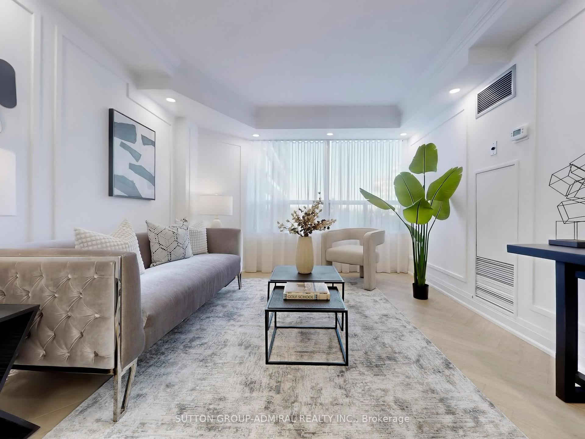 2 Bedrooms Condo at 11 Townsgate,  Vaughan For sale