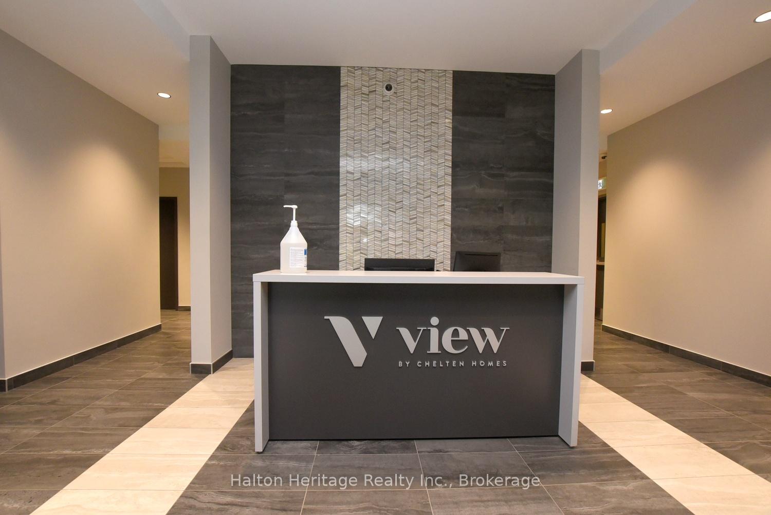 2 Bedrooms Condo at 30 Hamilton,  Hamilton For sale
