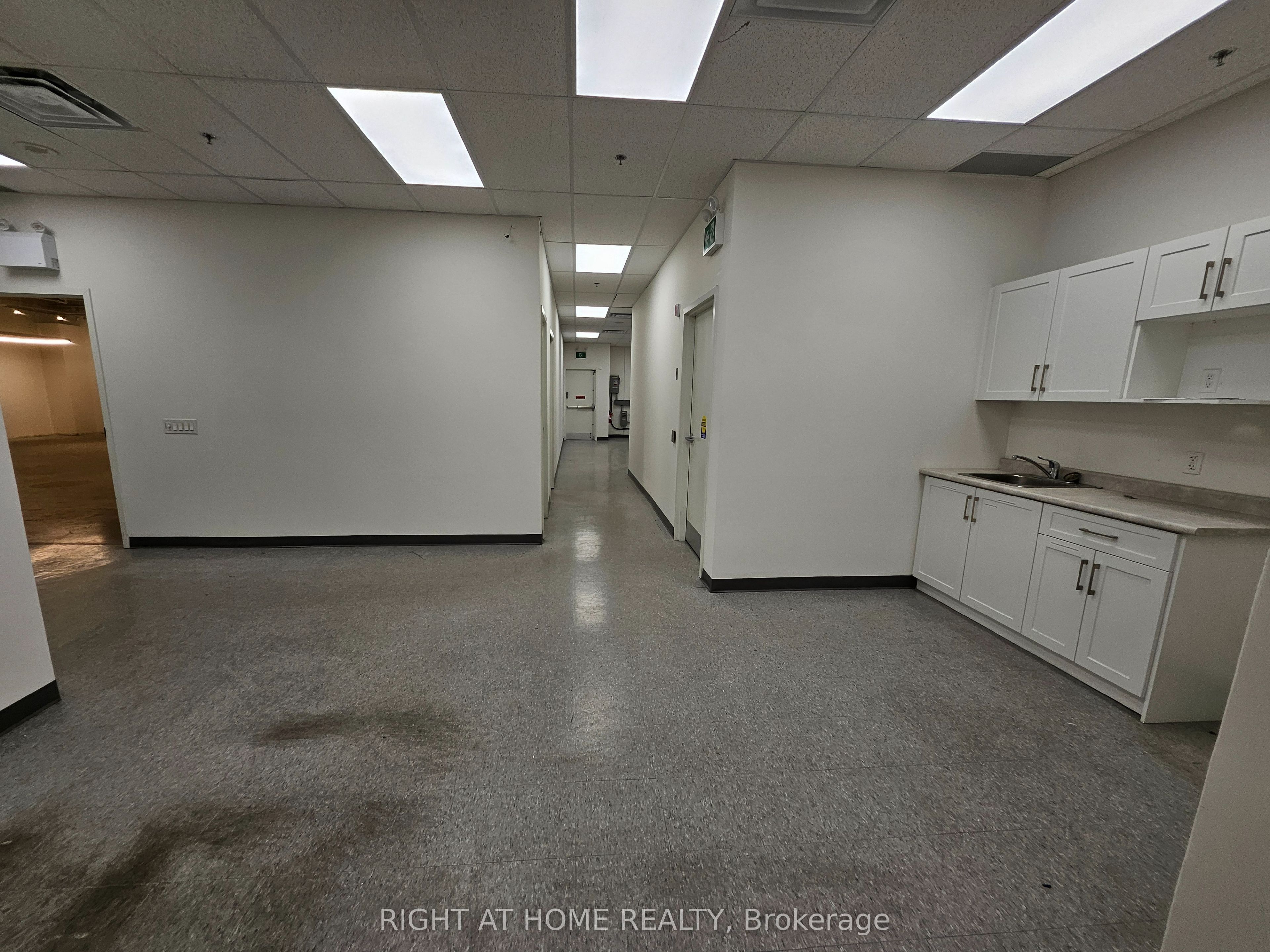 5095 Yonge Street, #A005