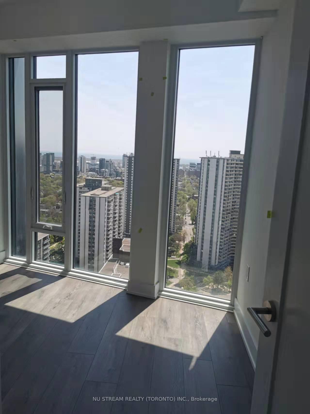2 Bedrooms Condo at 575 Bloor,  Toronto For sale