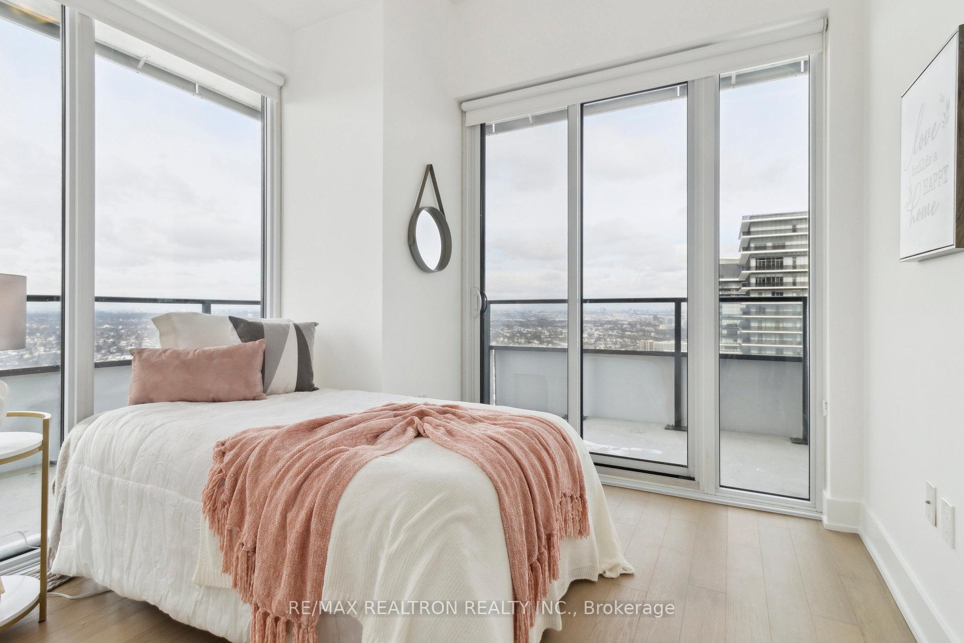 2 Bedrooms Condo at 30 Shore Breeze, Toronto For sale