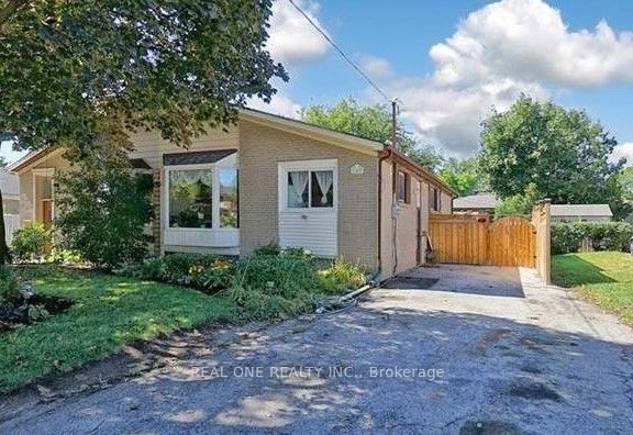 349 Browndale Crescent