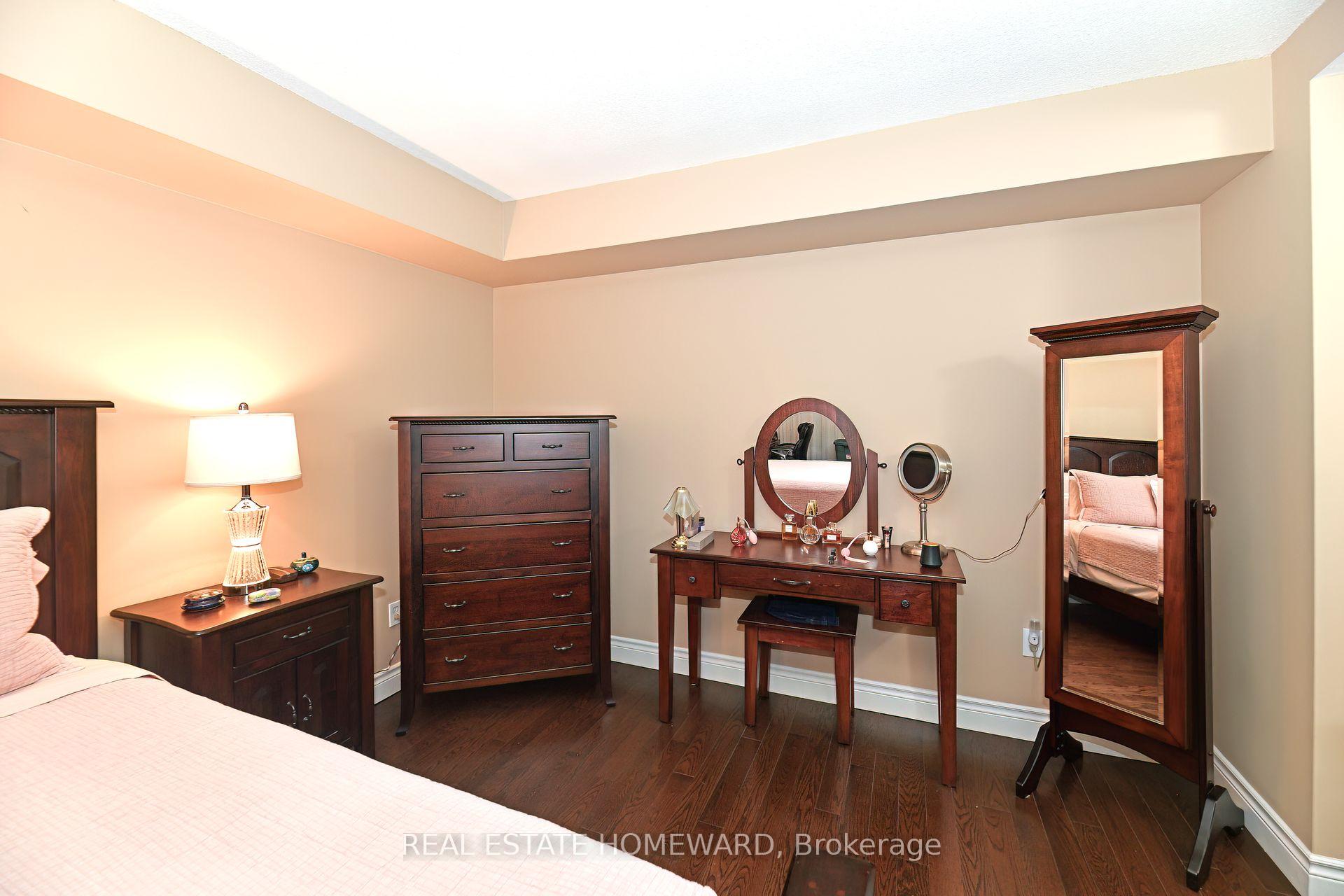 3 Bedrooms Condo at 3233 eglinton, Toronto For sale