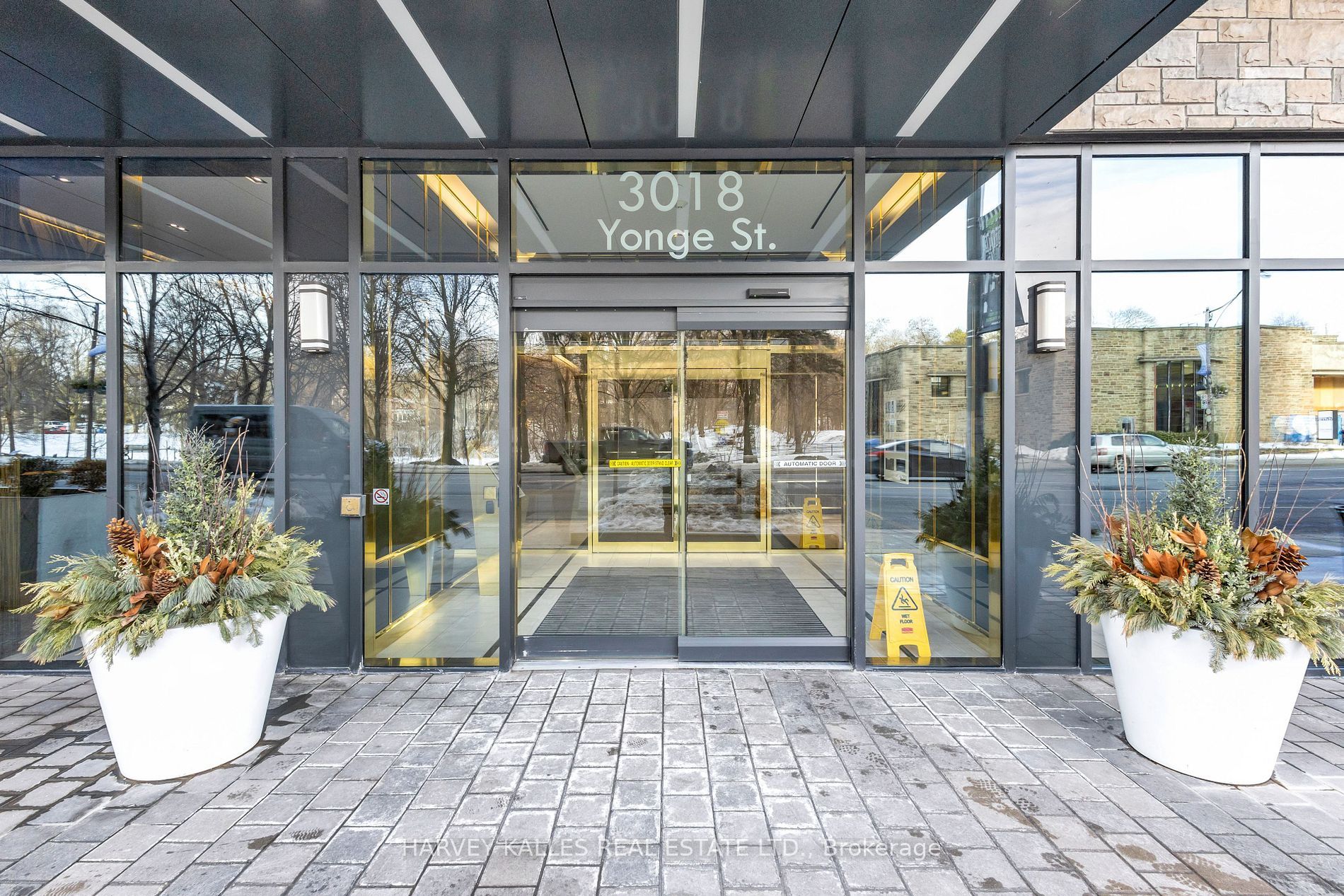 3018 Yonge Street 408