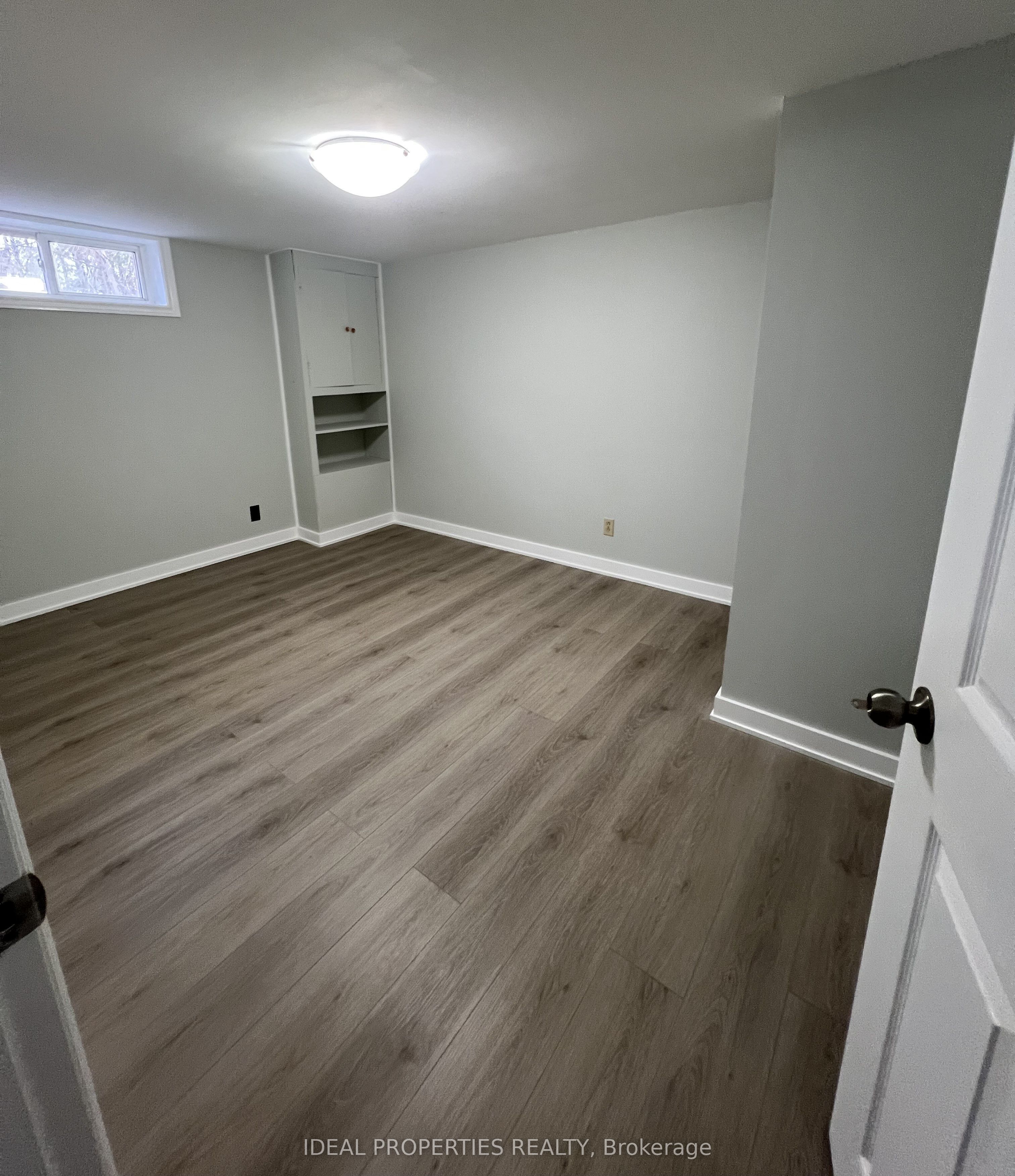 1217 Parkway Drive, ParkwayParkQueenswayTerraceSandArea, ON K2C 2W5