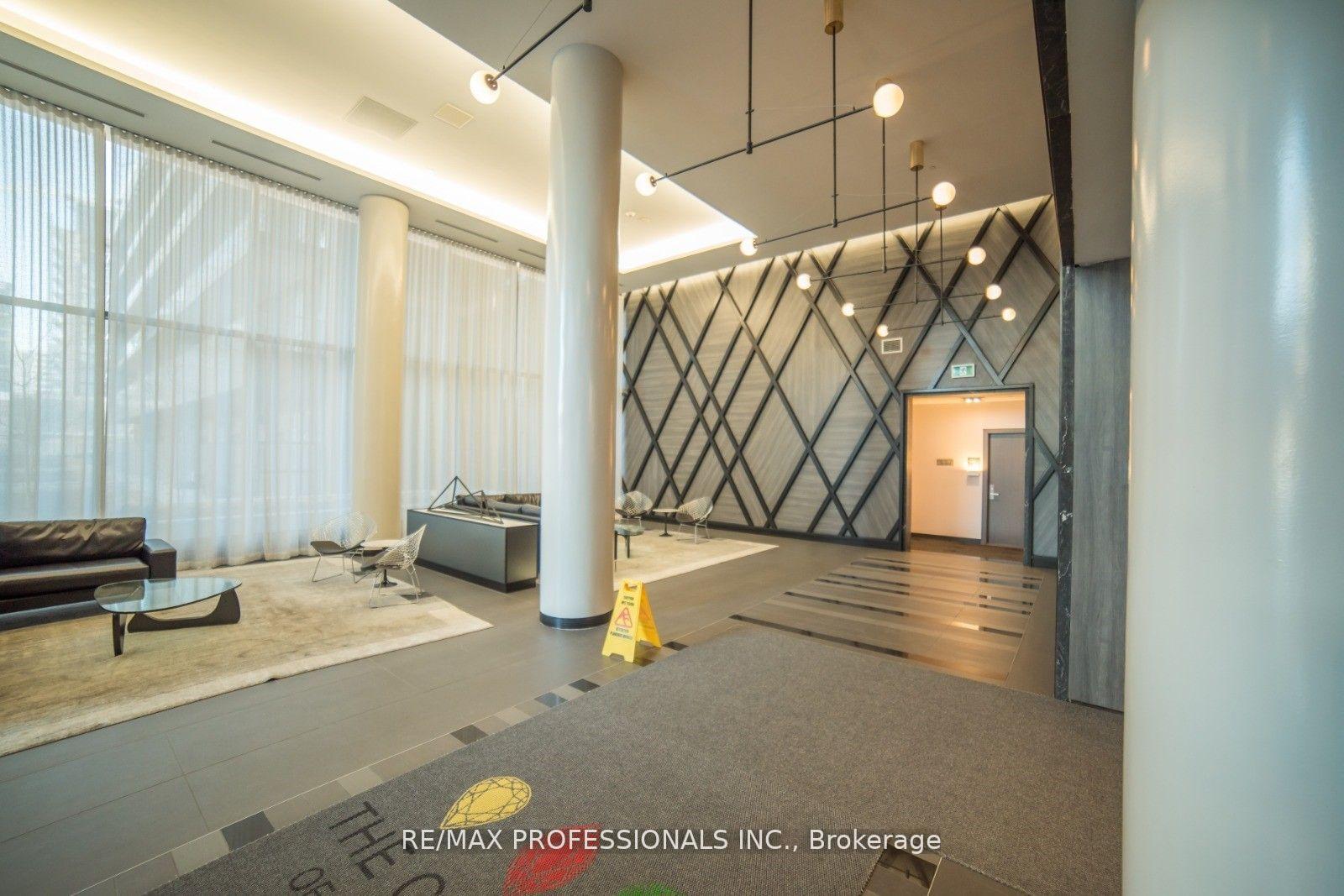2 Bedrooms Condo at 52 Forest Manor, Toronto For sale
