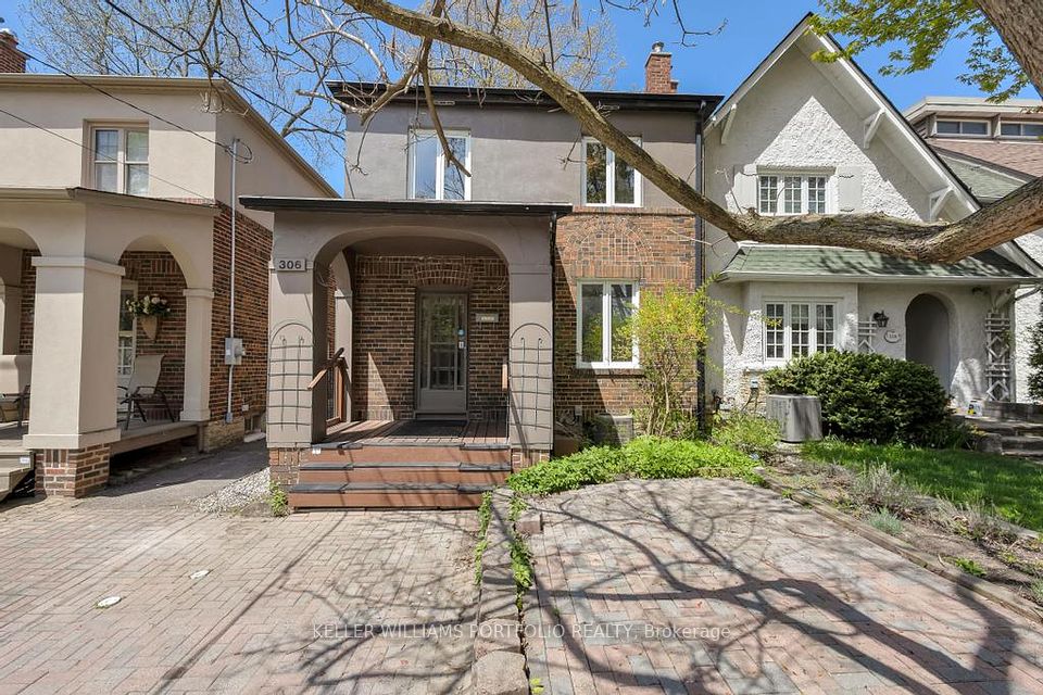 306 Manor