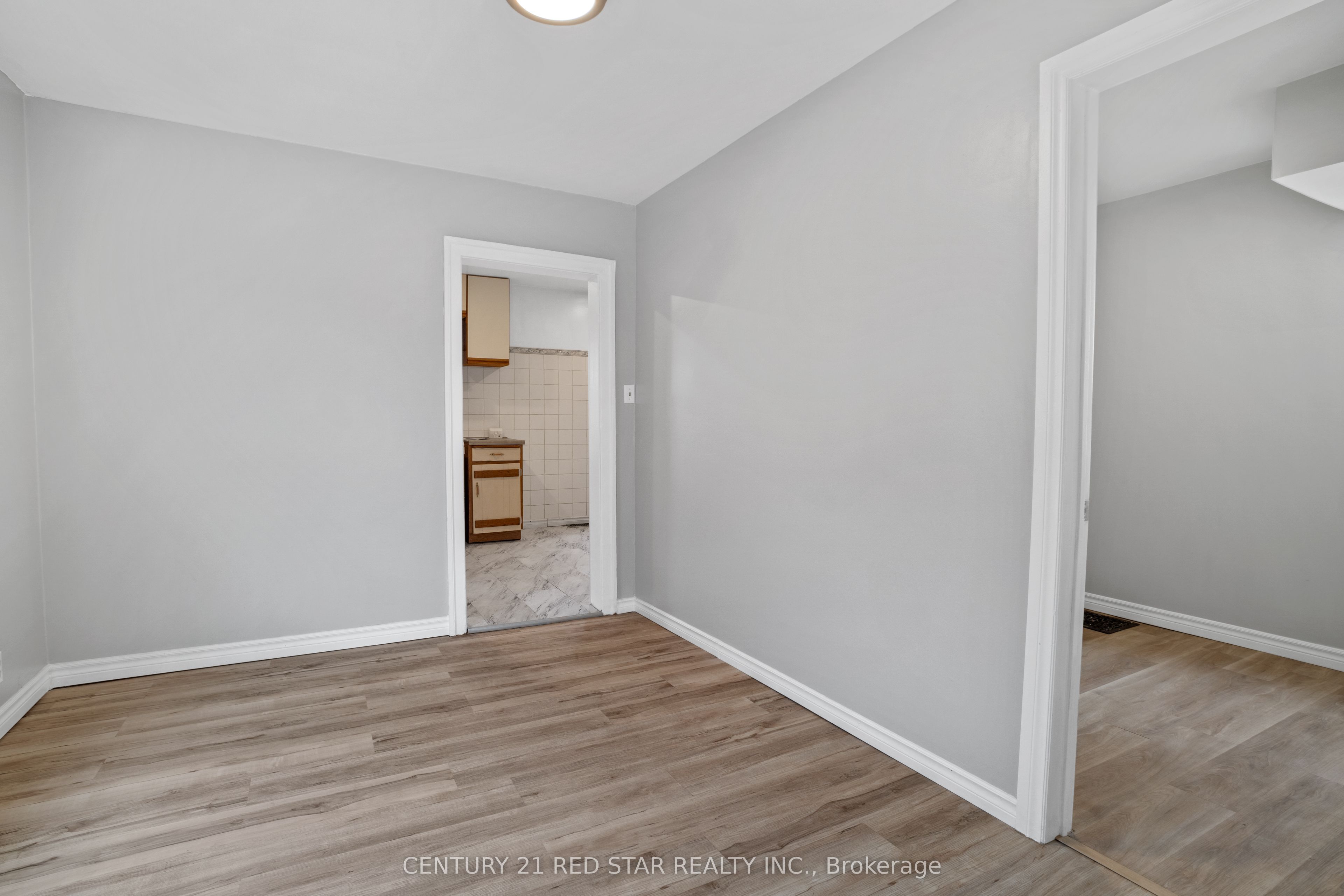 5082 St. Lawrence Avenue