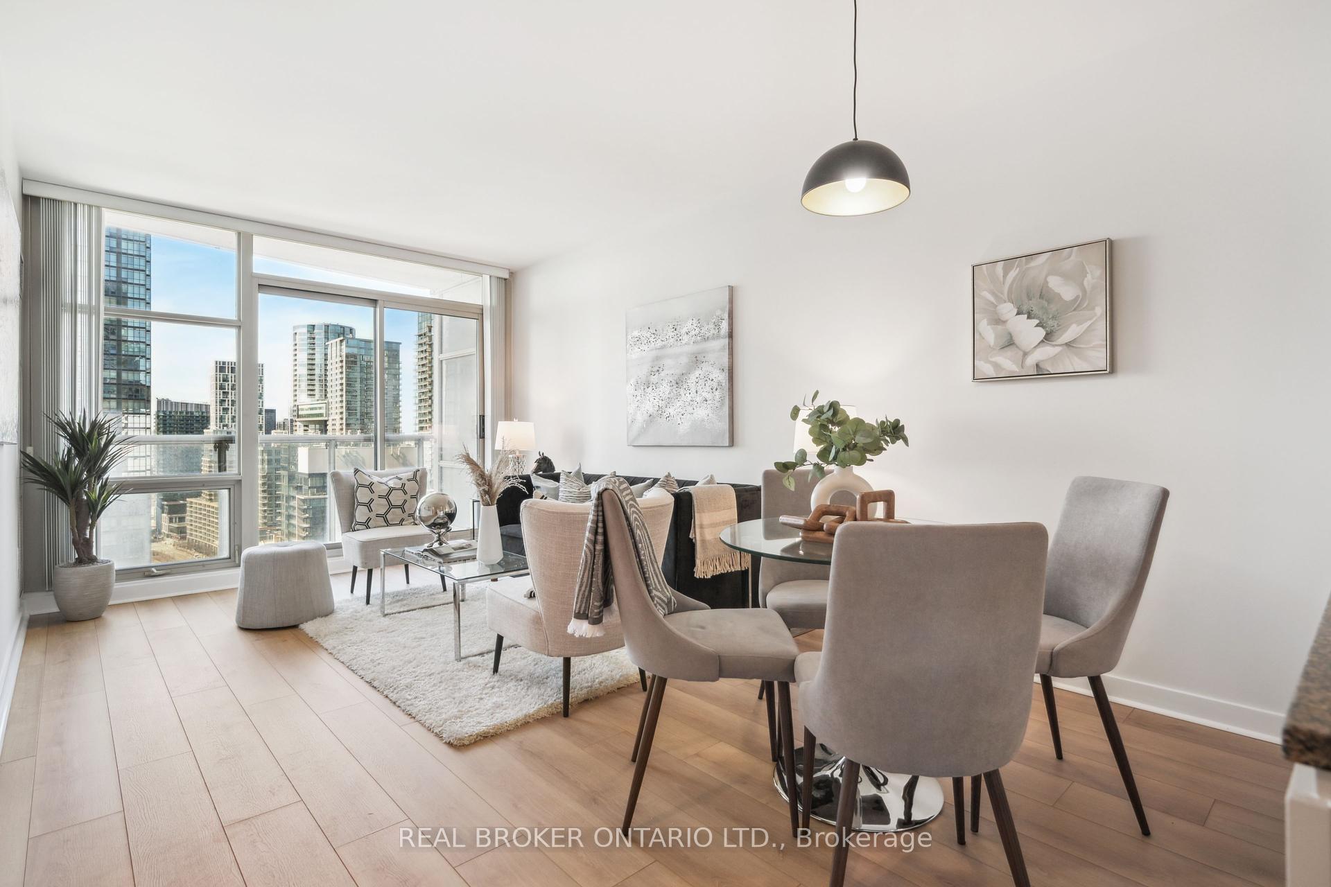 2 Bedrooms Condo at 10 Navy Wharf, Toronto For sale
